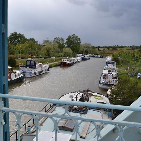 L'Instant Canal Apartment Capestang Exterior photo