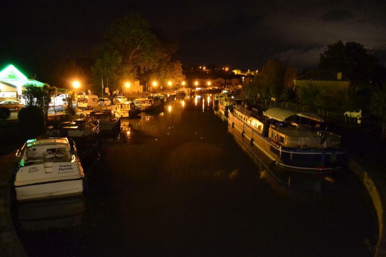 L'Instant Canal Apartment Capestang Exterior photo